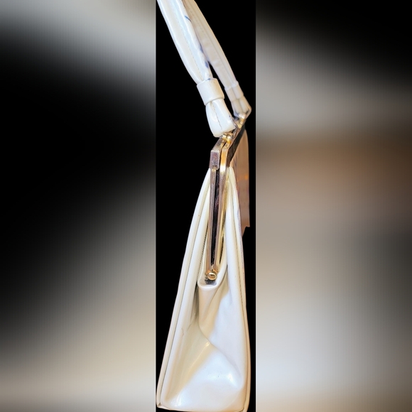 Vintage Patent Purse With Hand Painted Cherry Blossoms Signed "SM" - Picture 5 of 16